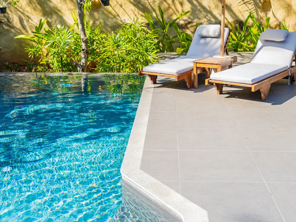 Popular Pool Remodeling Options for Surfaces and Design