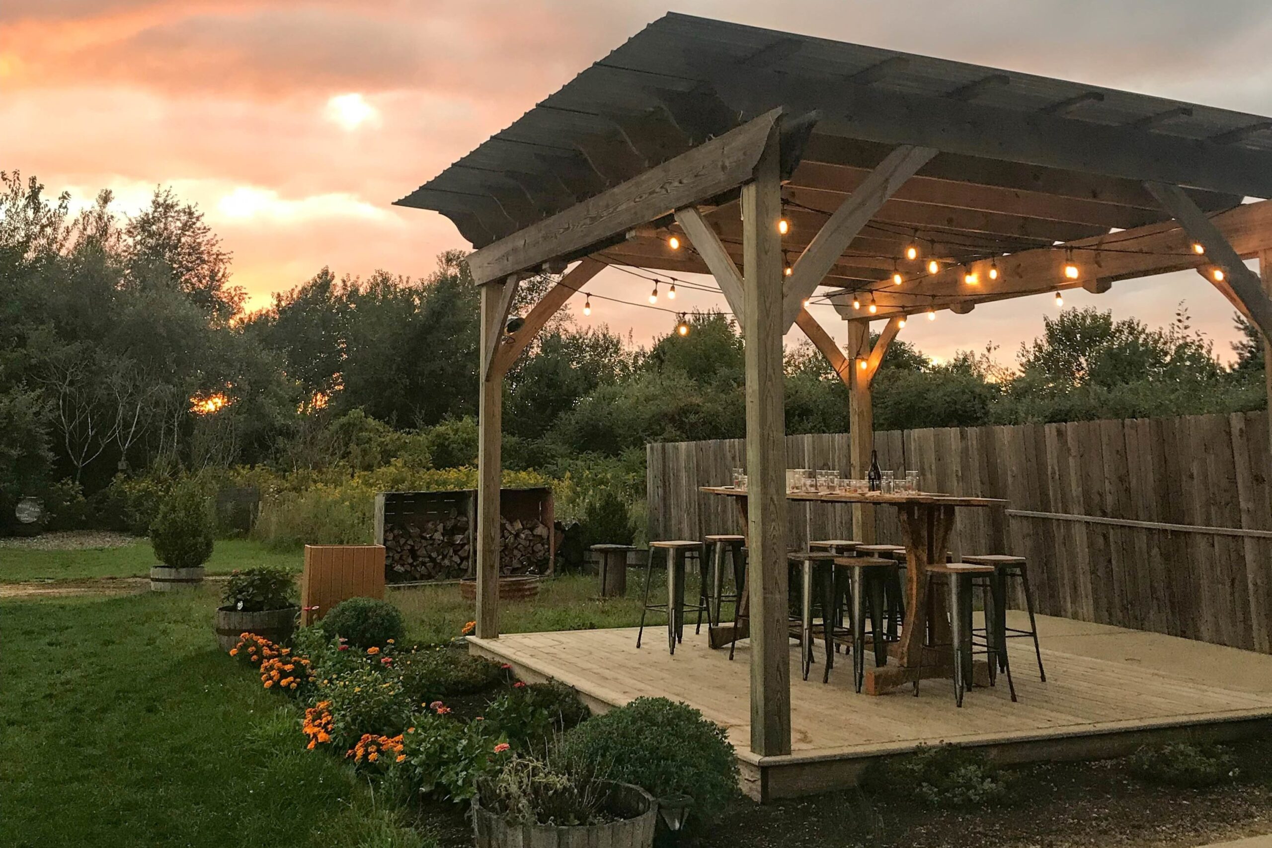backyard remodels in laurel canyon