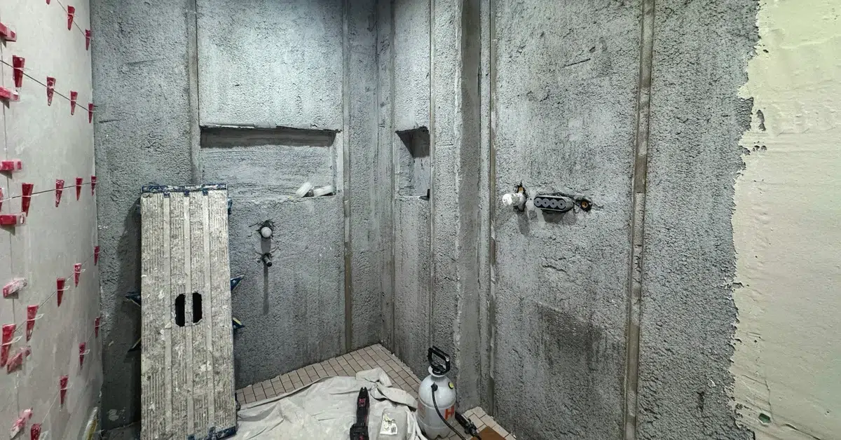 G&M Home Remodeling licensed contractors working on a Los Angeles home renovation project in Sherman Oaks