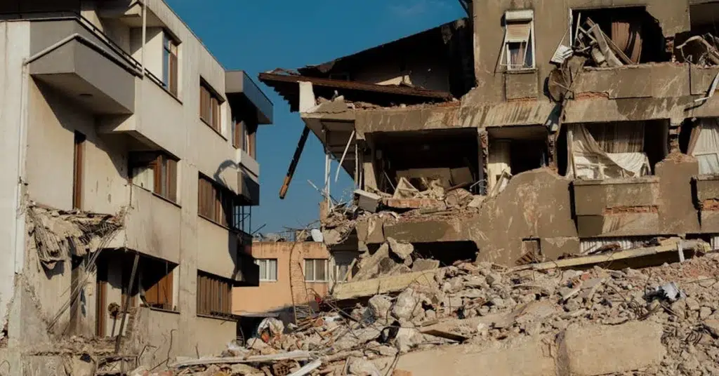 Earthquake Retrofitting Cost in Los Angeles (2026): Myths vs Reality - G&M Home Remodelling